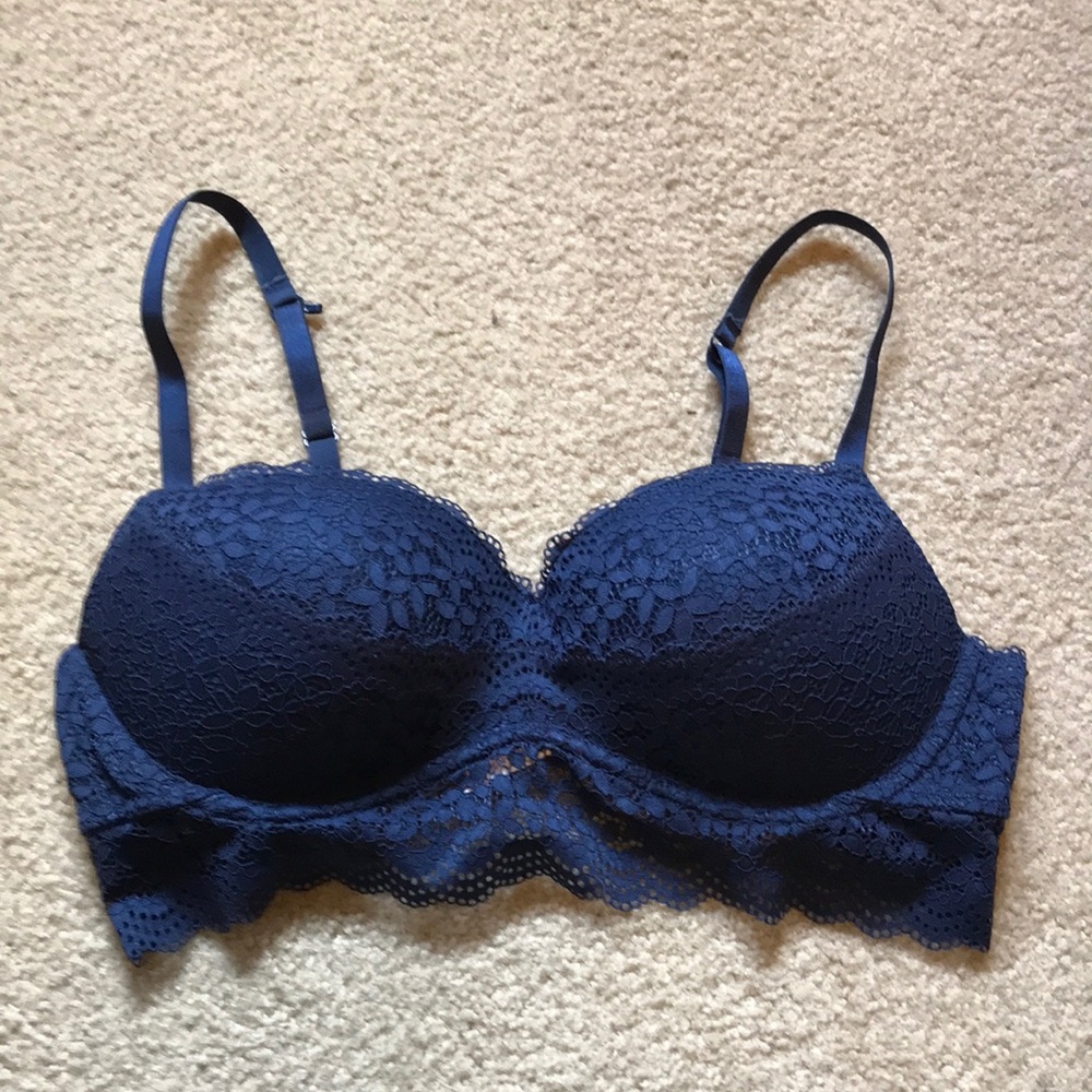 Navy blue lacy bra